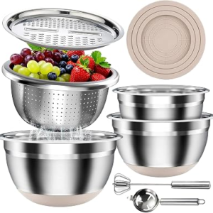 Stainless Steel Mixing Bowls Set with Lids & Silicone Base – 7-Piece Kitchen Gadgets Includes Colander, Grater, Egg Separator, Whisk – Nesting Bowls (1.5, 2, 2.5, 4.5 QT), Dishwasher Safe, Khaki