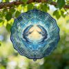 Crab Wind Spinner, Coastal Artistic Ocean Swirls Summer Blue Metal Hanging Wind Sculptures Outdoor Ornaments for Garden Porch Balcony Hallways Decor 12 Inch