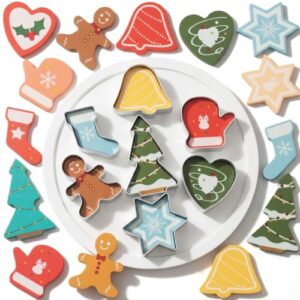 Slice and Bake Wooden Cookie Play Food Set for Kids, Kitchen Toys Food Accessories for Toddlers, Pretend Play Baking Set for 3 4 5 Years Old Girls Boys Birthday Gifts (Chrismas Gingerbread)