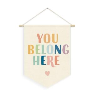 XYDEG Welcome Sign for Boho Classroom, You Belong Here Inspirational Linen Canvas Banner, Classroom Must Haves, Schoolgirl Style Classroom Wall Hanging Pennant Flag Banner for Preschool Decor,15x11in