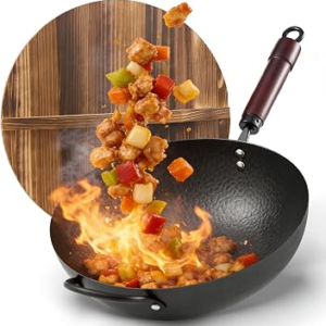 FGJ Wok Pan, Carbon Steel Wok, Woks & Stir-Fry Pans Nonstick, 13 Inch Wok Pan with Wooden Lid, Pre-Seasoned Carbon Steel Cookware, 5.8QT Flat Bottom Chinese Wok Pan, Compatible with All Cooktops