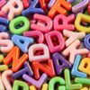 BERMRO 78pcs Large Letter Beads Big Chunky Letter Bead A-Z Acrylic Alphabet Bubble Beads for Paracord Bead Bag Charm Keychains Crafts Education Leaning(2uv-Color)