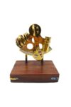 Decorative Brass Sextant Tabletop Object with Antique Finish and Wooden Stand 6.3 in Nautical Explorer Scientific Decor for Home Office Library Vintage Gift - Multicolor
