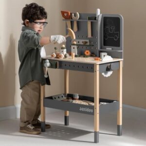JERIDOO Kids Wooden Workbench, 61-Piece Tool Bench Set with Saw, Hammer, Spanner, Screwdriver, Nuts and Bolts, Chalkboard, Safety Goggles and Gloves, Construction Toy, Pretend Play, Boys, Girls Age 3+