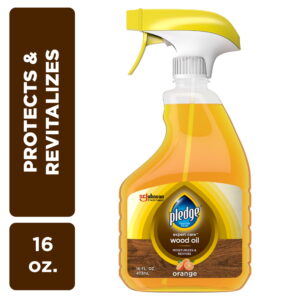 Pledge Wood Oil, Expert Care, Trigger Spray – Moisturizes & Revives with Orange Scent, 16 oz
